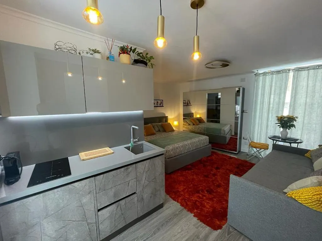 Bella Chiaia Apartment Naples 0*,