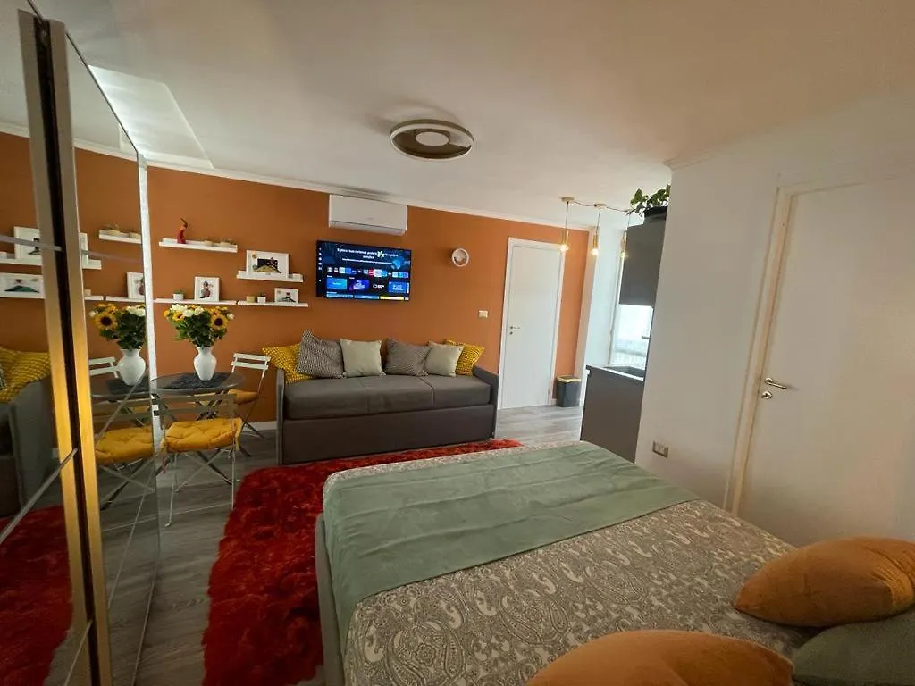 Bella Chiaia Apartment Naples
